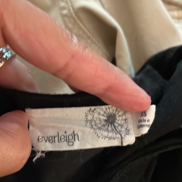 Black tee tank - Picture 4 of 4